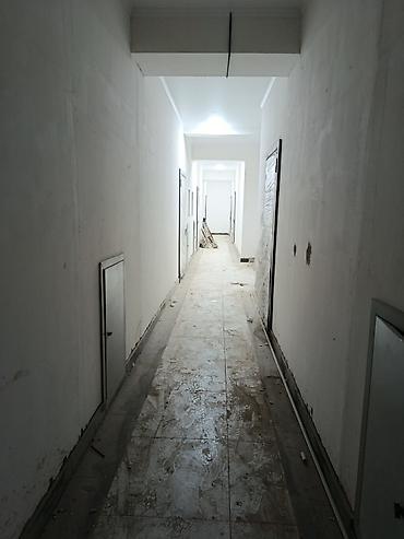 Продажа помещений свободного назначения: Свободное нежилое помещение под офис/кабинет/студию. - Планировка — 4