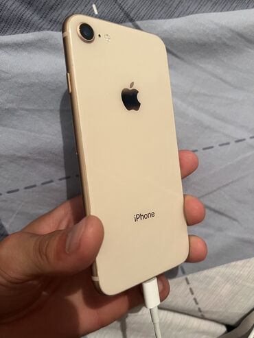 Apple iPhone: IPhone 8, Б/у, 256 ГБ, Золотой, 78 %