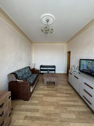 Köhnə tikili: Bakı, Yeni Günəşli Massiv V, 2 otaqlı, Köhnə tikili, 60 kv. m -da lalafo.az — 2 Köhnə tikili: Bakı, Yeni Günəşli Massiv V, 2 otaqlı, Köhnə tikili, 60 kv. m — 2