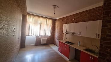 icare ev: Mənzil – 2 otaqlı, işıqlı və geniş planlama - Qonaq otağı: Uzunsov — 2