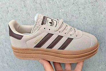 hermes papuce: Adidas Gazelle 
Dostupni brojevi od 36-41 — 1