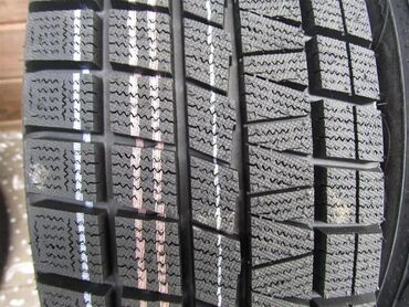 Шины: Шины 265 / 40 / R 22, Зима, Новый, Комплект, Легковые, Китай