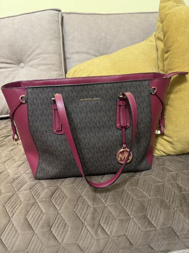 барсетки мужские купить недорого: Сумка Michael Kors оригинал, вместительная, много отделов, состояние