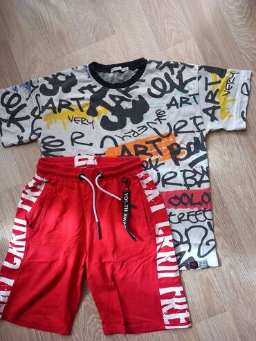 broj cipela 6: TCR kids, Set: T-shirt, 140-146