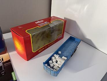 кыш: МАз-5205 бортовой полуприцеп модель 1:43 С мини кирпичами из гипса — 9