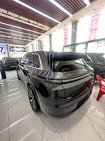 byd гибрид: Lixiang L7: 2023 г., 1.5 л, Робот, Гибрид, Кроссовер — 4