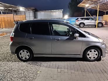 Унаа сатуу: Honda Fit: 2003 г., 1.3 л, Автомат, Бензин, Хетчбек — 2