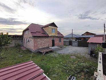 Продажа коттеджей и домов: Продаётся дом. Планировка и помещения: - Просторная гостиная с — 10