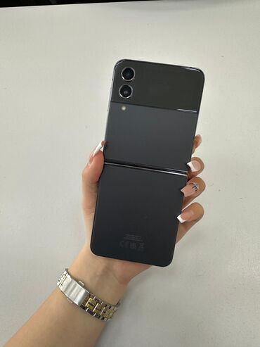 samsung tws 4: Samsung Galaxy Z Flip 4, 128 GB, rəng - Qara, Sensor, Barmaq izi, Simsiz şarj