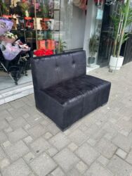 sdullar: Məhsul: Qara rəngli, arxalı iki nəfərlik oturacaq (modul tipli divan)