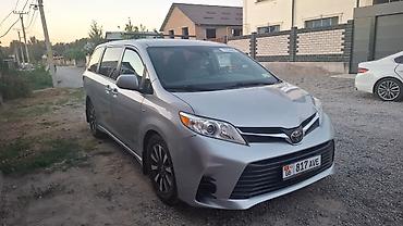 мазда 5 минивен: Toyota Sienna: 2019 г., 3.5 л, Автомат, Бензин, Минивэн — 1