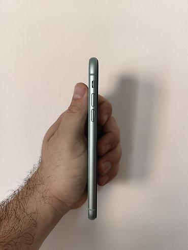 iphone хs: Iphone 11 mint sim free icloud free, sa 64 gb memorije. Telefon je — 3