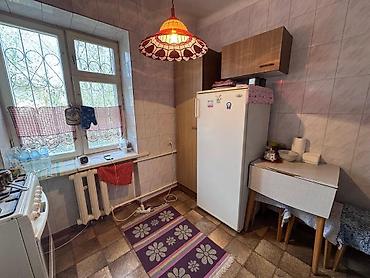 золотой квадрат: 2 комнаты, 42 м², Бишкек Парк ТРЦ Хрущевка, 2 этаж, Косметический ремонт — 4