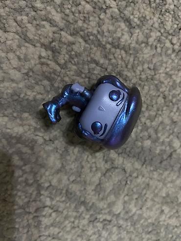 secret key: Мини-фигурка-брелок в стиле chibi с перламутровым фиолетово-синим — 1