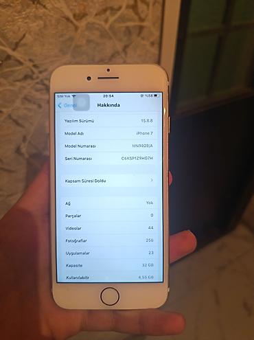 Apple iPhone: IPhone 7, 32 GB, Qızılı, Barmaq izi — 4