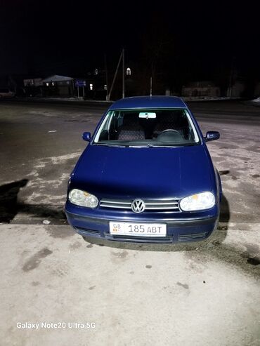 сиденья голф: Volkswagen Golf: 2002 г., 1.6 л, Механика, Бензин, Хетчбек