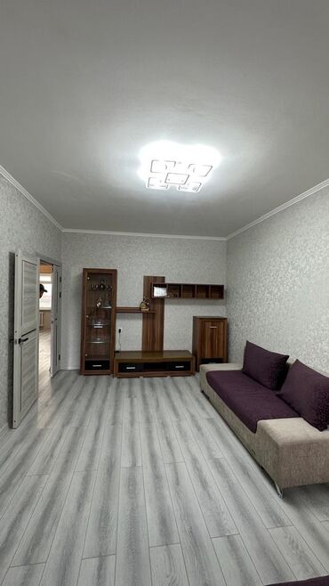 Сниму квартиру: 4 комнаты, 100 м², С мебелью