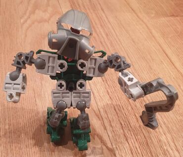 igracka kraba: Lego bionicle robot sa oruzjem. Paše sjajno i sa legom. odgovaraju
