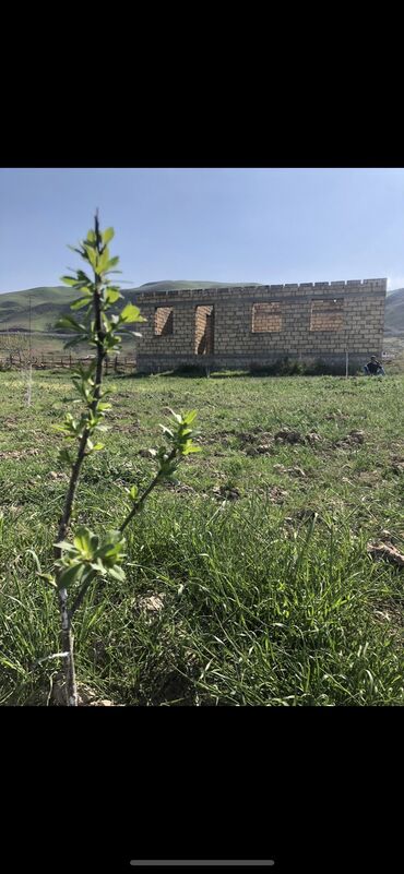 Həyət evləri və villaların satışı: 3 otaqlı, 100 kv. m, Kredit yoxdur, Təmirsiz