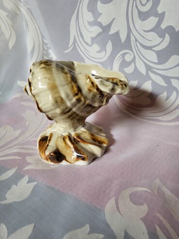 Ostalo posuđe: Pepeljara skoljka,rucni rad kineski porcelan 70,80te. Pepeljara — 7