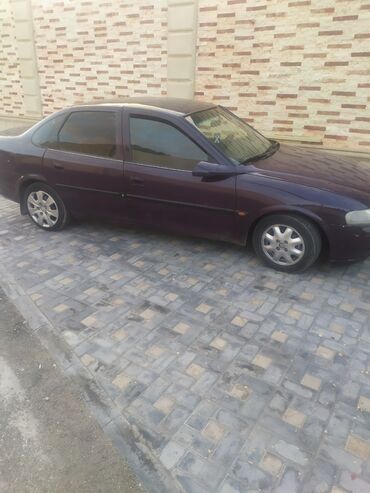 500 manata masin satiram: Opel Vectra: 1.8 l | 1996 il 365012 km Sedan