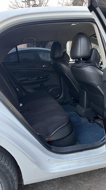 BYD: BYD E5: 2019 г., Робот, Электромобиль, Седан — 9