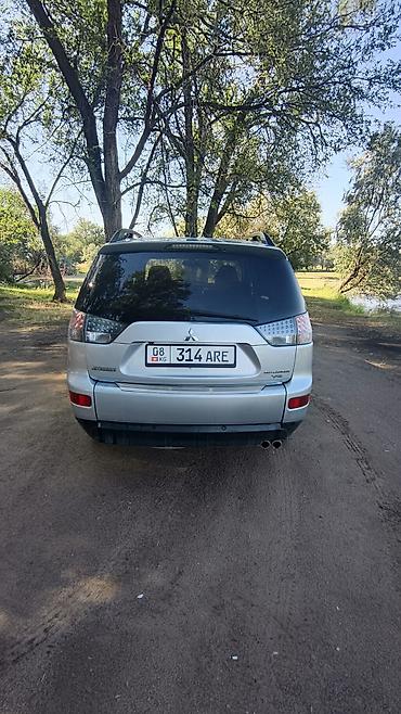 2009: Mitsubishi Outlander: 2009 г., 3 л, Автомат, Бензин, Кроссовер — 3