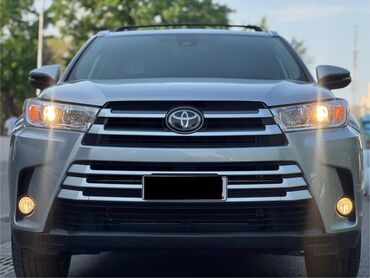 santa fe цена: Toyota Highlander: 2019 г., 3.5 л, Типтроник, Бензин, Внедорожник