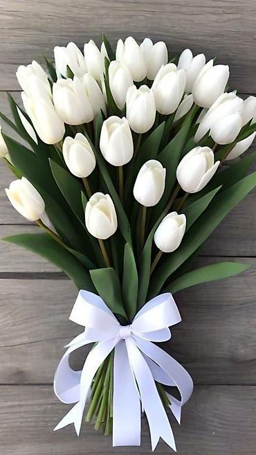 Букеты из живых цветов: Букеты из тюльпанов - Авторские композиции из свежесрезанных — 6