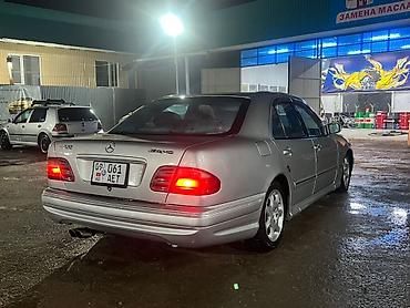 Mercedes-Benz: Mercedes-Benz E-Class: 2000 г., 2 л, Механика, Бензин, Седан — 2