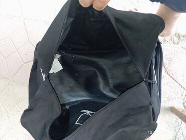 İdman çantaları: Idman üçün təkərli sumkalar satılır 3 ədəddir yekə sumkadir əla — 3