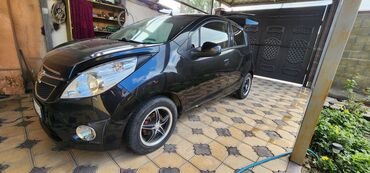 машина капейка: Chevrolet Spark: 2010 г., 1 л, Автомат, Бензин, Хетчбек