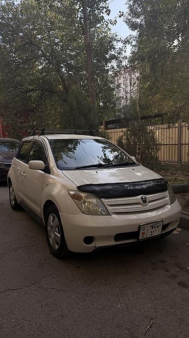Toyota Ist: 2001 г., Автомат, Бензин, Хэтчбэк