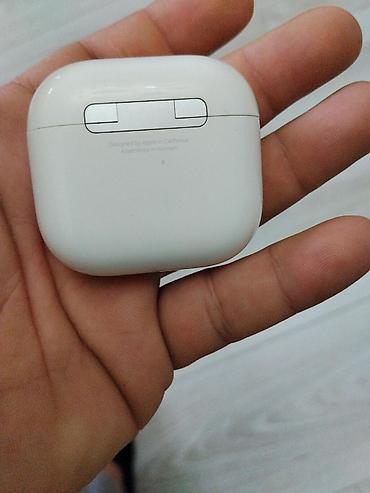 iphone qulaqcıq: Apple AirPods 4 Xüsusiyyətlər: - Bluetooth simsiz qulaqcıq dəsti - — 1
