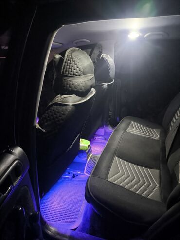 Volkswagen: Volkswagen Golf: 2000 г., 1.4 л, Механика, Бензин, Хэтчбэк — 9