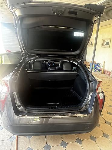 Toyota: Toyota Prius: 2017 г., 1.8 л, Автомат, Бензин, Хэтчбэк — 7