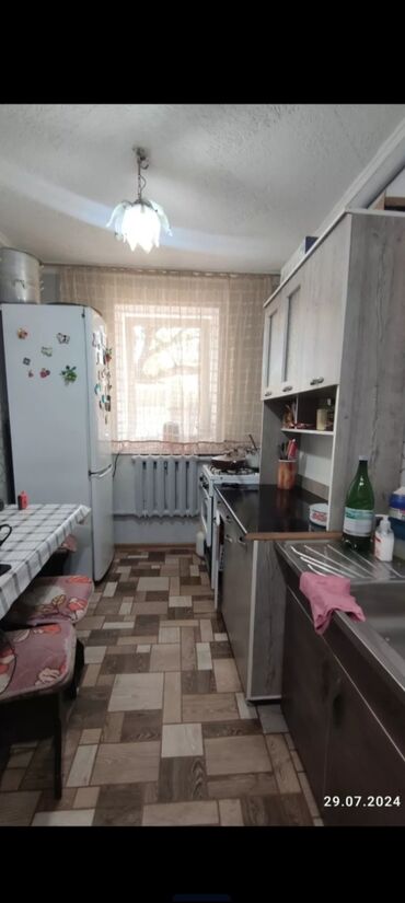 ищу дом кызыл аскер: 57 м², 3 комнаты, Парковка, Забор, огорожен