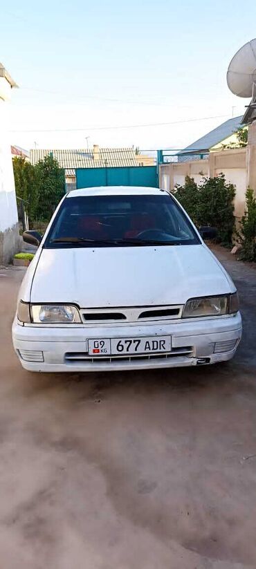 Nissan: Nissan Sunny: 1991 г., 1.6 л, Механика, Бензин, Хэтчбэк