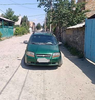 Chevrolet Aveo: 2005 г., 1.5 л, Механика, Бензин, Седан