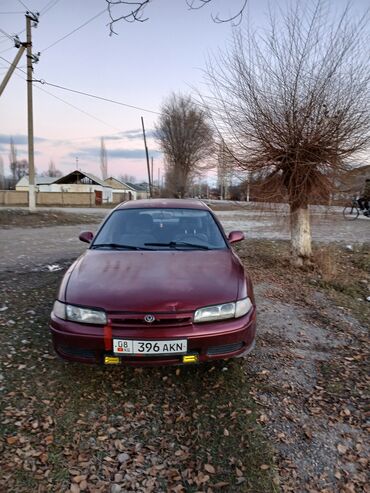 Mazda: Mazda 626: 1994 г., 1.8 л, Механика, Газ, Хэтчбэк