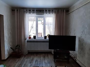 Долгосрочная аренда домов: Продаётся 2 дома на одном участке в Петропавловке. Торг уместен — 5