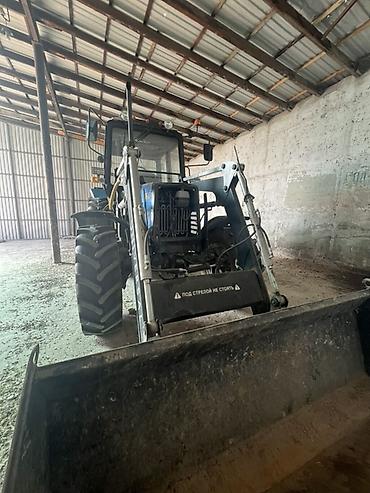 Тракторы МТЗ (Беларус): Трактор МТЗ Беларус 892.2 с фронтальным погрузчиком 2022 года — 3