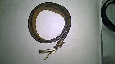 mona kolekcija: Kaiš zenski Levis,od prirodne kože, duzina 95 cm, širine 3,8 cm — 2