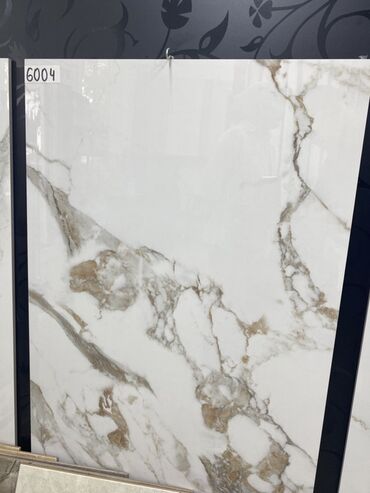 Керамическая плитка: **🔥 ПРОДАМ КАФЕЛЬ ОТ 550 сом/м²!** **✔ В НАЛИЧИИ:** ▫️ **120х60 — 19