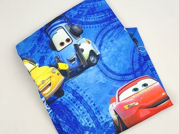 Używana poszewka na kołdrę z motywem z filmu Auta. Poszewka jest w