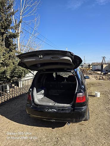 kia r17: Kia Carens, qara rəng, 5 qapılı MPV/miniven. - dizel mühərriki, ön — 7