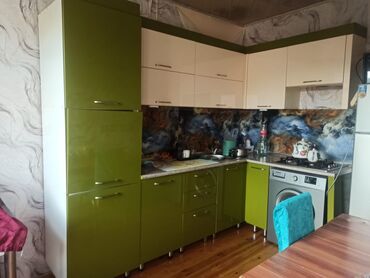 Tavalar: Mətbəx mebeli olcu 3*2 ustundə qaz moyka verilir 500azn sumqayit
