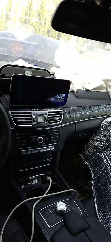 2015 corolla: Mercedes-Benz E 200: 3 l | 2015 il Sedan — 9