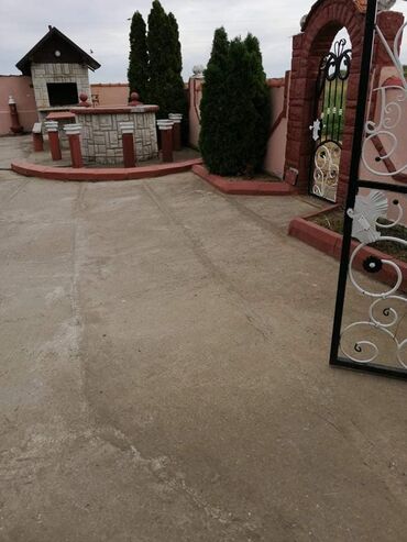 Kuće na prodaju: 420 kv. m, 6 soba — 23