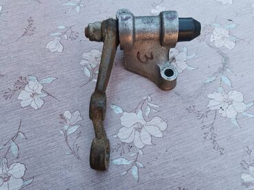 Auto delovi: Nosač spona Lada 7 Riva br. 3a. Polovno, očuvano, sa ležajem. Imam — 9